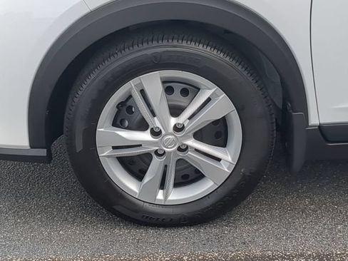 Certified 2025 Nissan Kicks Play S FWD image 10