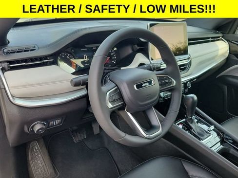 Used 2025 Jeep Compass Limited AWD/4WD image 10