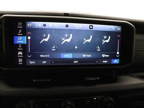 Used 2024 Jeep Wrangler Sahara image 22