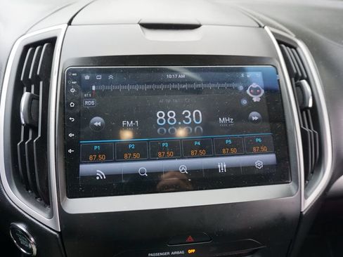 Used 2018 Ford Edge SEL w/ Equipment Group 201A FWD image 9