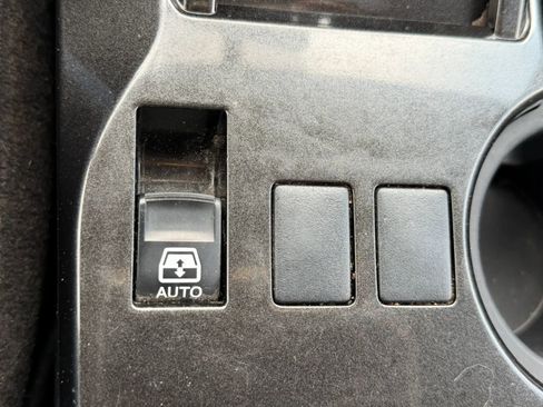Used 2015 Toyota 4Runner Trail AWD/4WD image 39