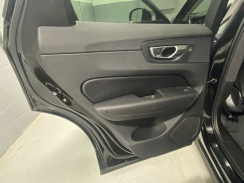 Used 2024 Volvo XC60 T8 Core image 7