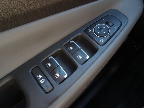 Used 2020 Hyundai Santa Fe Limited AWD/4WD image 25