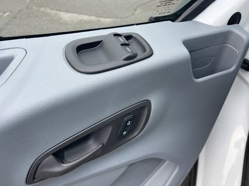 Used 2018 Ford Transit 350 XLT image 15