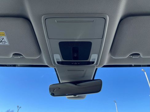 Used 2025 Honda CR-V EX-L image 12