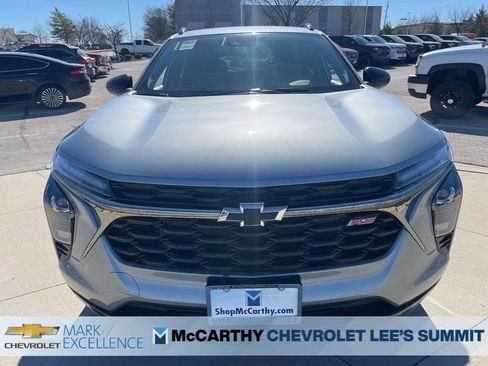 New 2026 Chevrolet Trax RS image 3