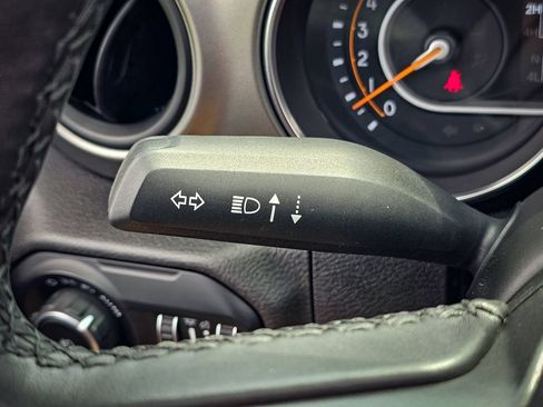Used 2021 Jeep Wrangler Unlimited Sport AWD/4WD image 17