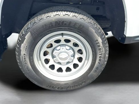 Used 2023 Chevrolet Colorado W/T RWD image 28