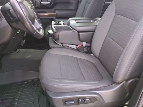 Used 2022 Chevrolet Silverado 2500 LT w/ Convenience Package image 16