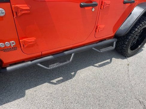 Used 2018 Jeep Wrangler Unlimited Sport S AWD/4WD image 9