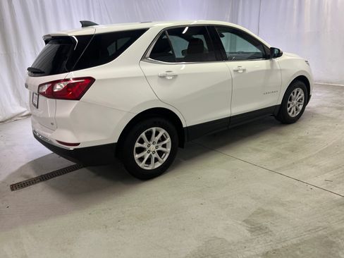 Certified 2018 Chevrolet Equinox LT FWD image 11