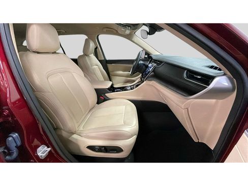 Used 2022 Jeep Grand Cherokee Limited image 16