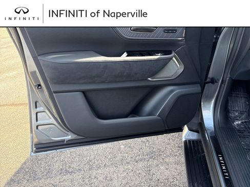 New 2026 INFINITI QX80 Autograph w/ Premium Cargo Package image 10
