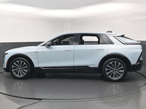 Used 2024 Cadillac Lyriq Sport RWD image 52