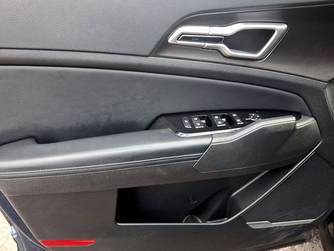 Certified 2023 Kia Sportage EX image 12