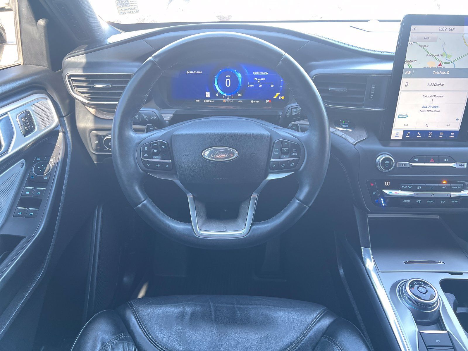 Used 2020 Ford Explorer Platinum w/ Premium Technology Package AWD/4WD image 11