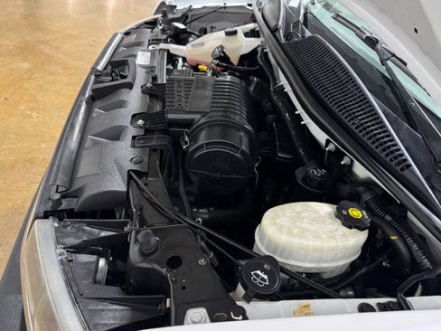 Used 2019 Chevrolet Express 2500 w/ Driver Convenience Package image 31