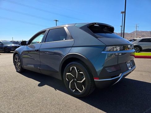 Used 2024 Hyundai Ioniq 5 SE RWD image 4