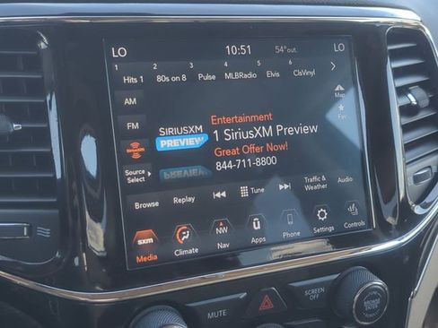 Used 2019 Jeep Grand Cherokee Limited AWD/4WD image 17