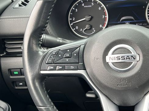 Used 2022 Nissan Sentra SV image 19