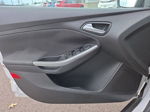 Used 2012 Ford Focus SE image 16