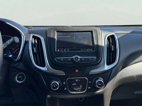 Used 2020 Chevrolet Equinox LT AWD/4WD image 30