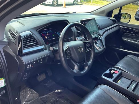 Used 2023 Honda Odyssey Elite image 18