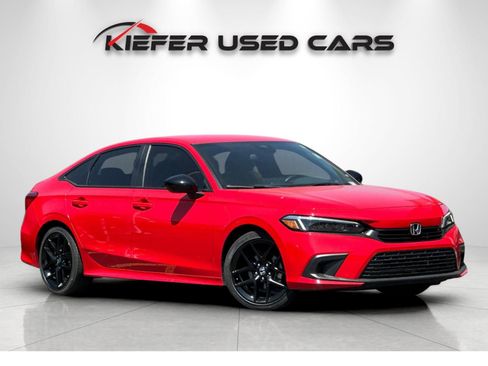 Used 2023 Honda Civic Sport image 2