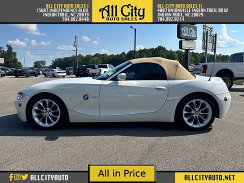 Used 2005 BMW Z4 2.5i image 4