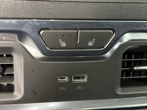 Used 2023 GMC Sierra 1500 SLT w/ SLT Premium Package image 20