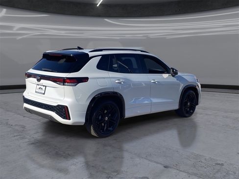 New 2026 Volkswagen Tiguan SE R-Line image 5