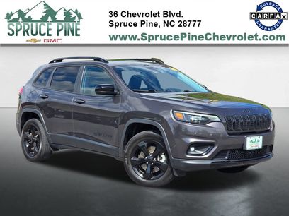 Used 2023 Jeep Cherokee Altitude Lux w/ Lux Elite Package