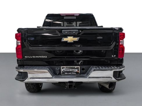 Used 2022 Chevrolet Silverado 2500 LT w/ Convenience Package AWD/4WD image 7
