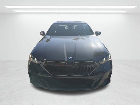 New 2026 BMW 530i 530i w/ M Sport Package image 9