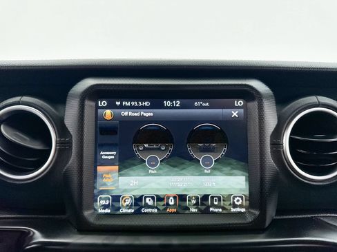 Used 2022 Jeep Wrangler Unlimited Sahara AWD/4WD image 13