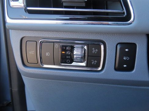 Used 2022 Lincoln Navigator Black Label AWD/4WD image 26