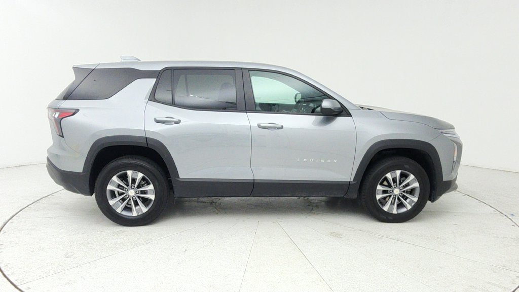 Certified 2025 Chevrolet Equinox LT AWD/4WD image 8