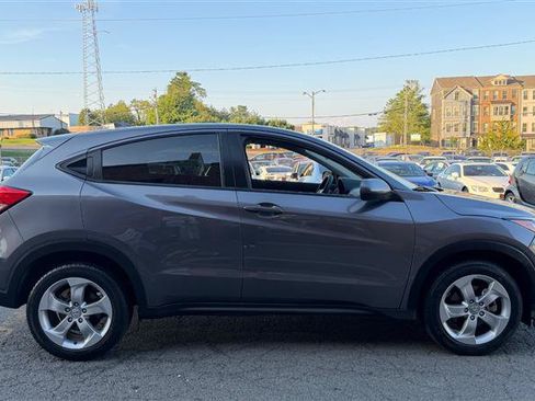Used 2021 Honda HR-V LX image 12