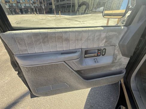 Used 1992 Chevrolet Blazer 4WD image 19