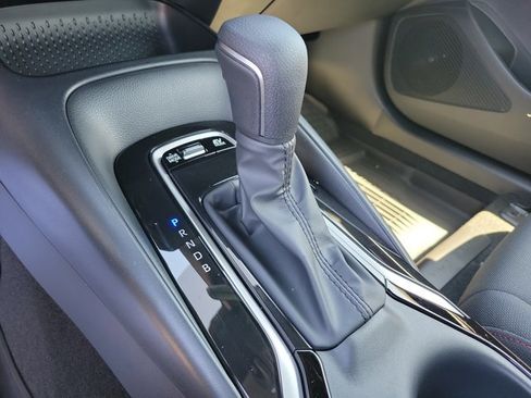 Used 2025 Toyota Corolla SE image 11