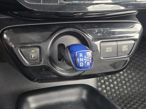 Used 2016 Toyota Prius Two FWD image 18