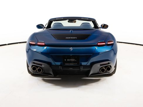 Certified 2025 Ferrari Roma Spider RWD image 10