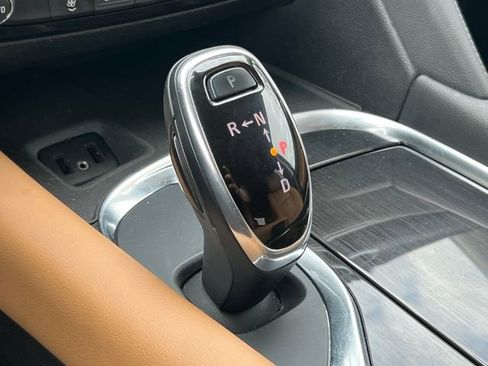 Used 2018 Buick Enclave Essence w/ Trailering Package image 30