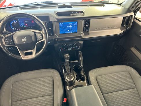 Used 2022 Ford Bronco Outer Banks AWD/4WD image 8