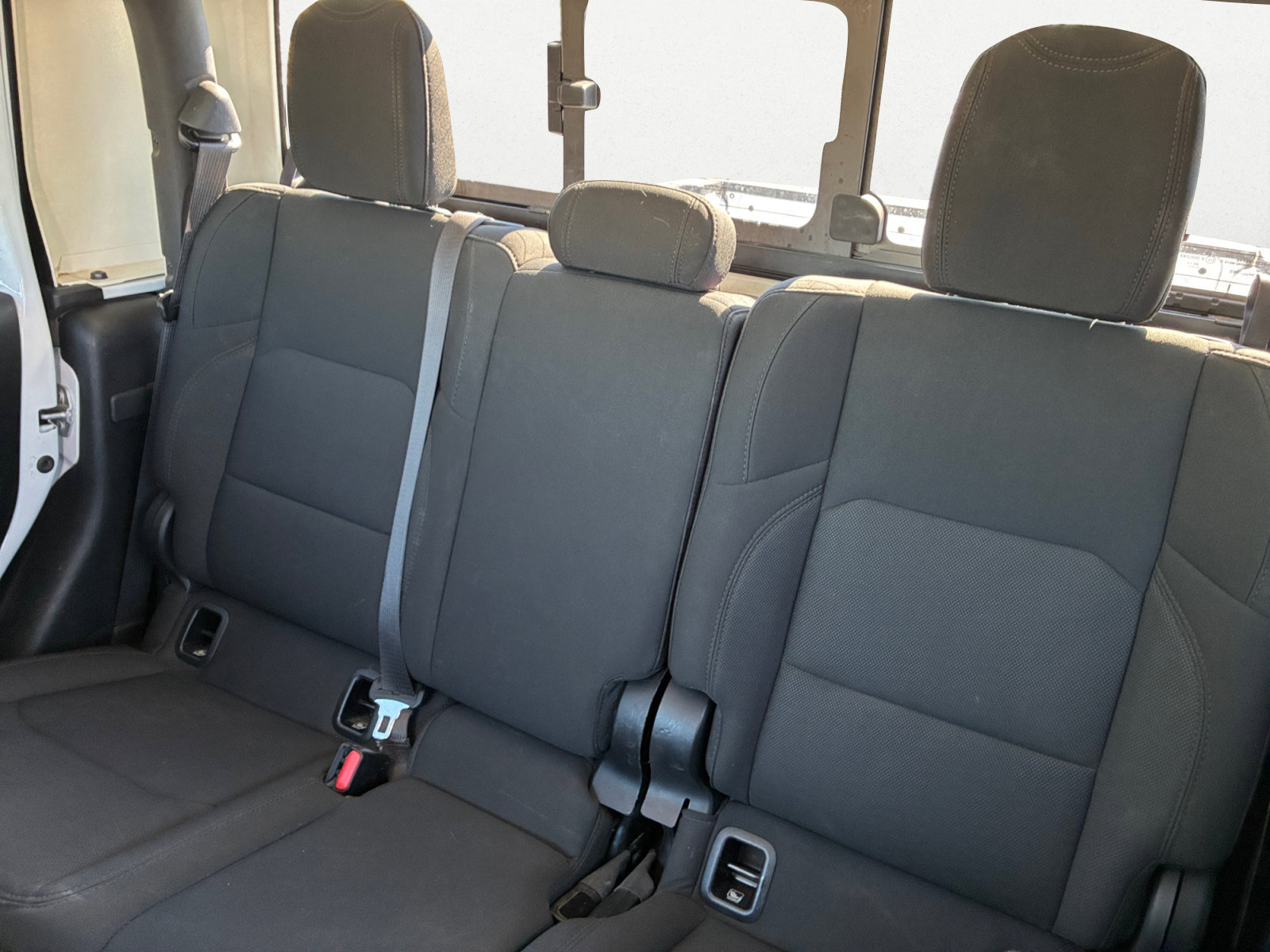 Used 2021 Jeep Gladiator Sport AWD/4WD image 11