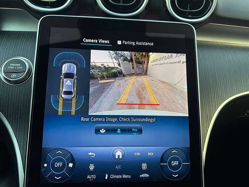 Used 2025 Mercedes-Benz C 300 4MATIC Sedan image 28