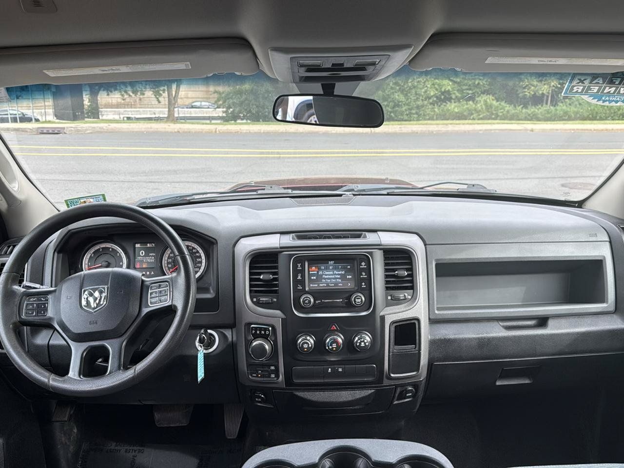 Used 2018 RAM 1500 Express AWD/4WD image 12