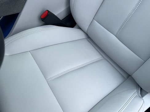 New 2026 Cadillac Optiq Sport 1 w/ LPO, Floor Liner Package AWD/4WD image 14