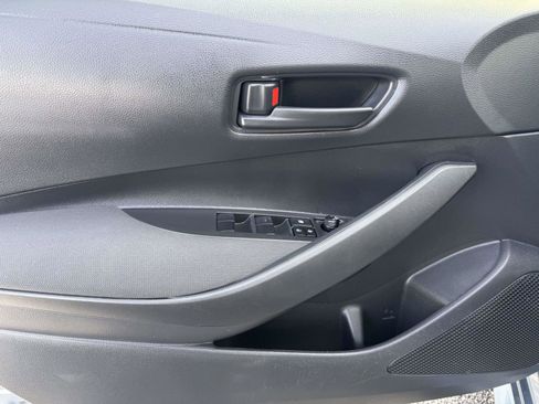 Certified 2022 Toyota Corolla LE image 14