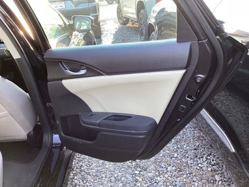 Used 2017 Honda Civic EX image 5